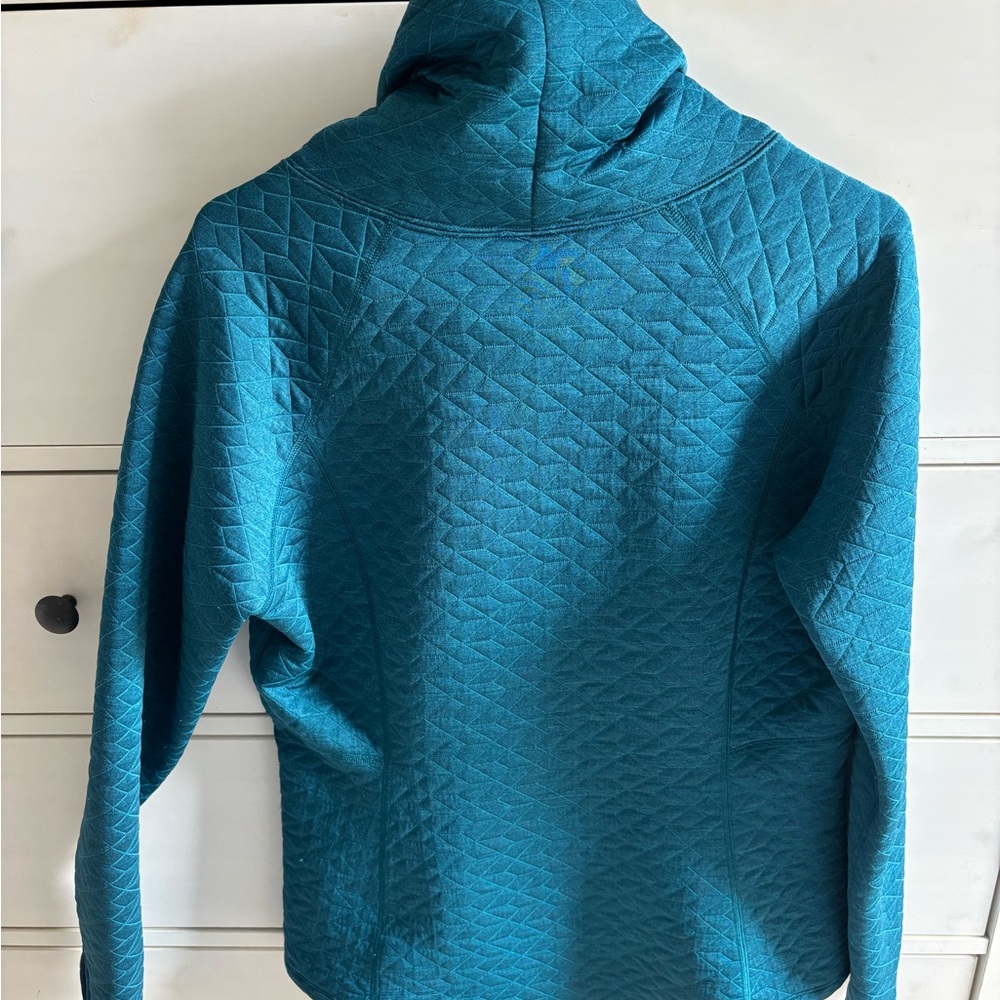 EUC Marmot Blue Quilted Sweater - Picture 2 of 4